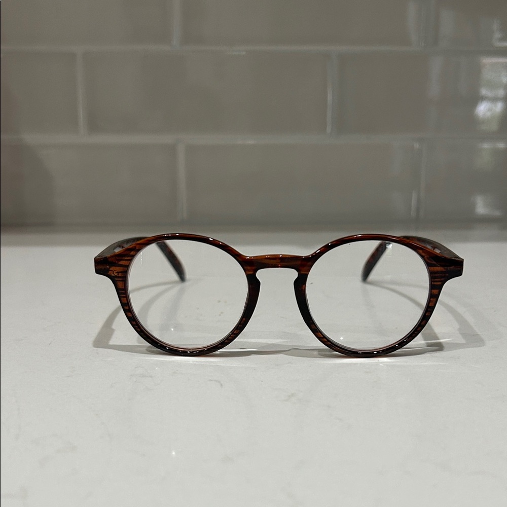 Women’s Classic Round Tortoiseshell Reading Glasses +2.50